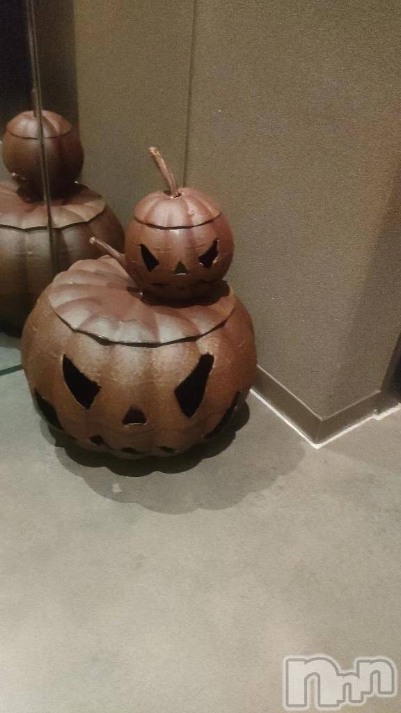 三条デリヘル新潟デリヘル倶楽部　三条店(ニイガタデリヘルクラブ　サンジョウテン)まき(19)の2025年10月26日写メブログ「食べるのは好きだけど…」