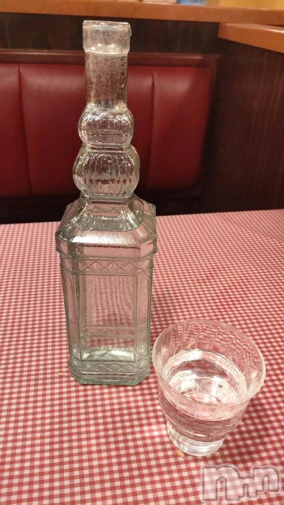 三条デリヘル新潟デリヘル倶楽部　三条店(ニイガタデリヘルクラブ　サンジョウテン)まき(19)の2025年12月19日写メブログ「やたらオシャレ」