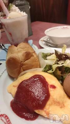 三条デリヘル 新潟デリヘル倶楽部　三条店(ニイガタデリヘルクラブ　サンジョウテン) まき(19)の12月24日写メブログ「やたら水がオシャレなレストラン」