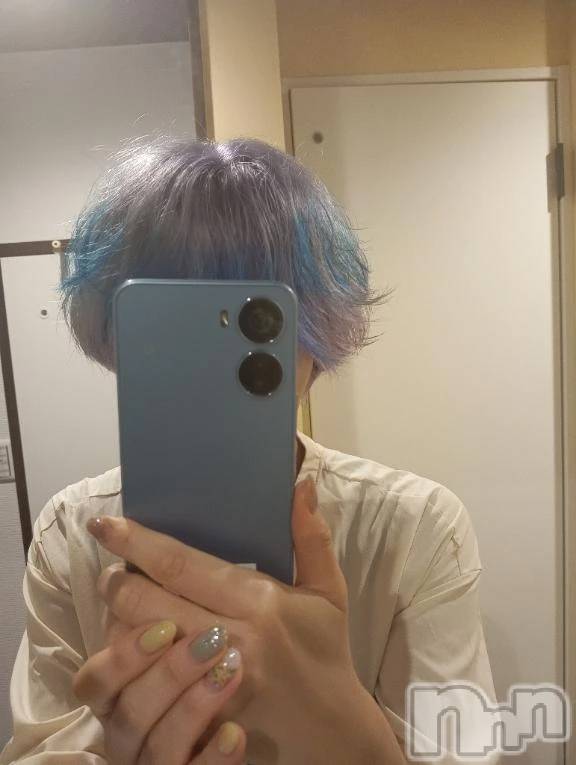 新潟デリヘル熟女の風俗 最終章(ジュクジョノフウゾクサイシュウショウ)なつめ(45)の2026年4月1日写メブログ「『距離感が近い人って…どう？🙈』」