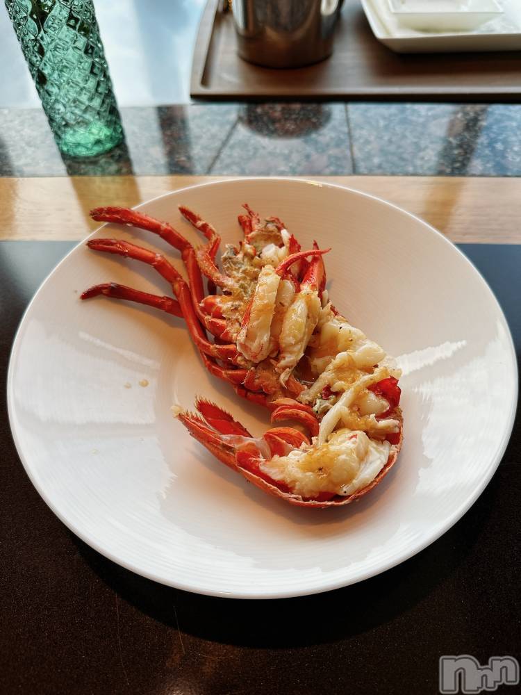 長岡デリヘルすずらん長岡店～ゆっくり長い時間を過ごせるお店～(スズランナガオカテン) 【新人】白雪ゆな(38)の12月2日写メブログ「1日遅れの🙇‍♀️💦」
