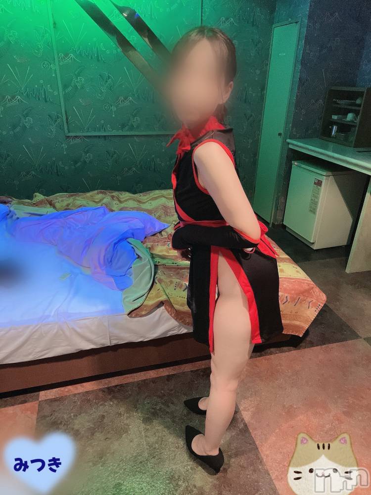 三条デリヘル新潟三条燕ちゃんこ(ニイガタサンジョウツバメチャンコ) みつき★★プラチナ(26)の11月4日写メブログ「6日(水)･10日(日)」