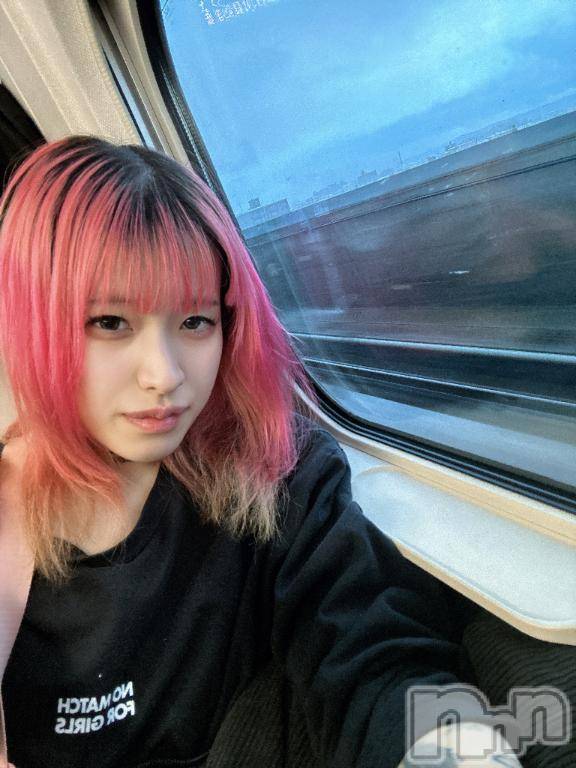 新潟ソープ新潟バニーコレクション(ニイガタバニーコレクション)ルナ(21)の2025年11月11日写メブログ「👆🏻去年の今頃の写真」