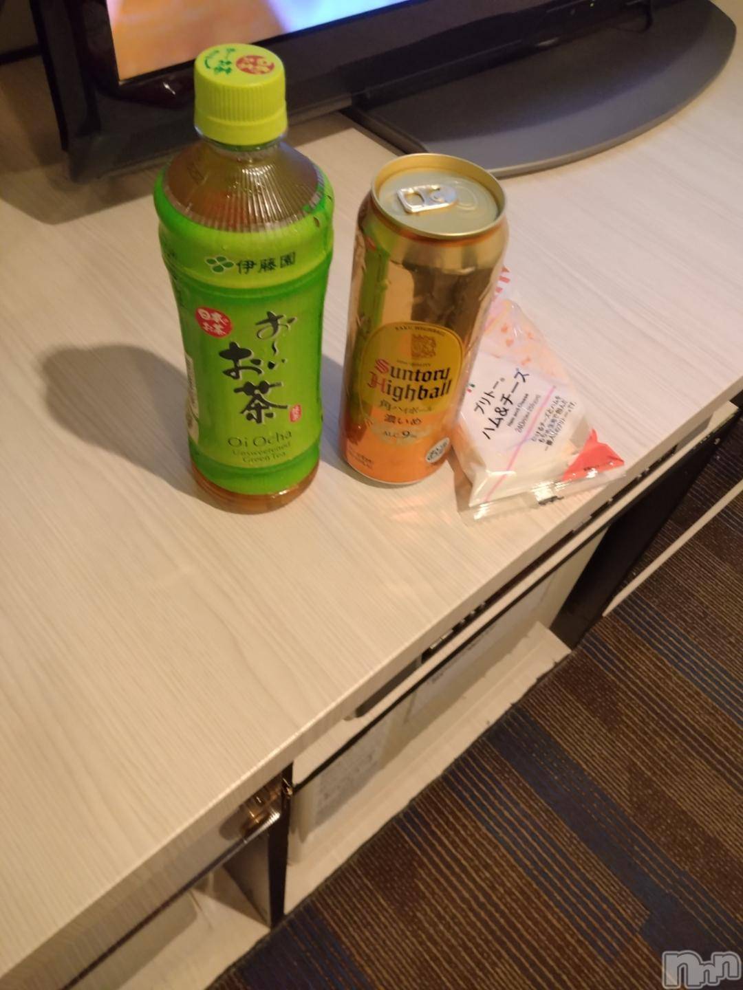 新潟デリヘル奥様特急 新潟店(オクサマトッキュウニイガタテン)みき(37)の2024年10月29日写メブログ「昨日のまとめてのお礼🩷」