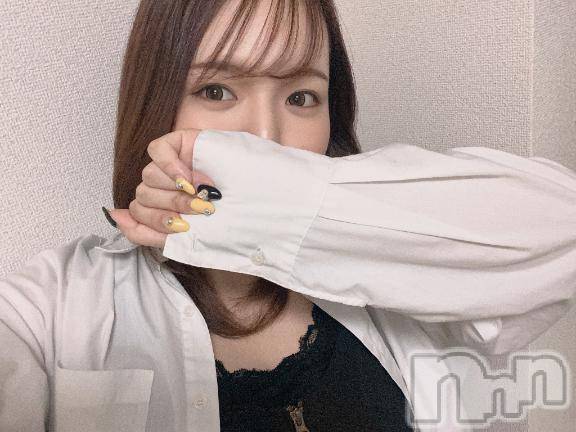 長岡デリヘル人妻楼　長岡店(ヒトヅマロウ　ナガオカテン)みう(26)の2025年10月15日写メブログ「おは♡あと2日♡」