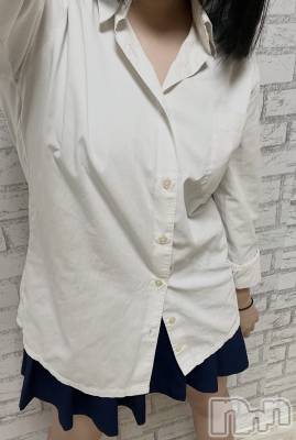 三条デリヘル コスプレ専門店　BLUE MOON(ブルームーン) 新人☆かほ(18)の10月17日写メブログ「出勤しました💚」