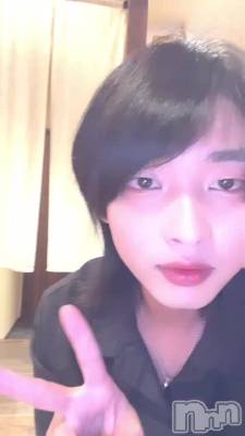 졪