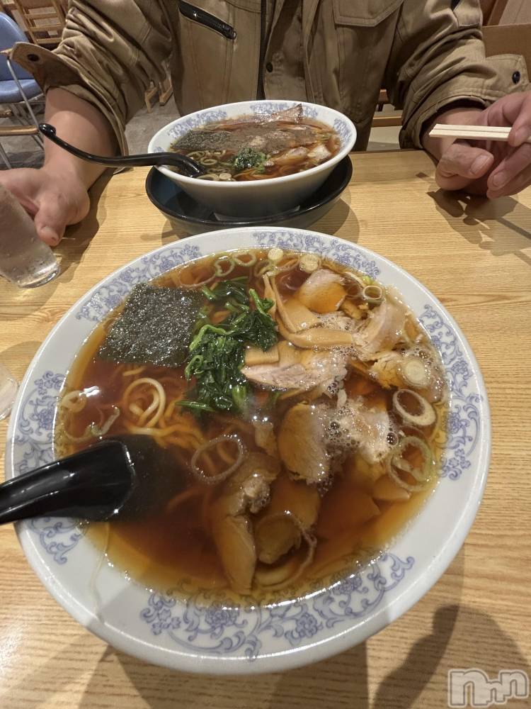 新潟デリヘルすずらん新潟店～ゆっくり長い時間を過ごせるお店～(スズランニイガタテン) 小川さとみ(50)の12月6日写メブログ「大好きだけど…🥺」