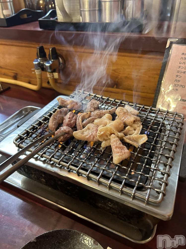 新潟デリヘルすずらん新潟店～ゆっくり長い時間を過ごせるお店～(スズランニイガタテン) 小川さとみ(50)の12月15日写メブログ「ホルモンモン😋💞💞」