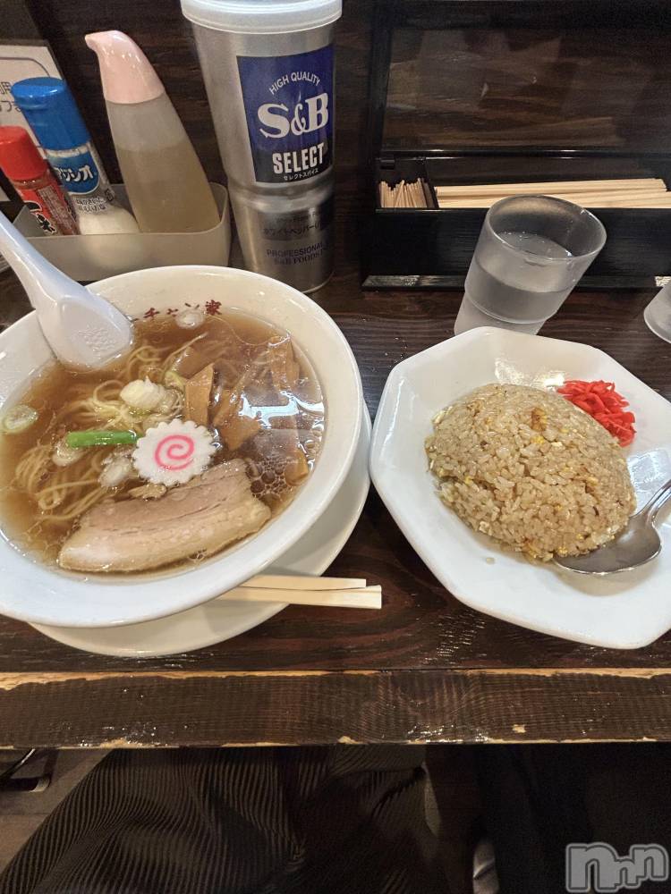 新潟デリヘルすずらん新潟店～ゆっくり長い時間を過ごせるお店～(スズランニイガタテン) 小川さとみ(50)の12月17日写メブログ「ラーチャン🍜」