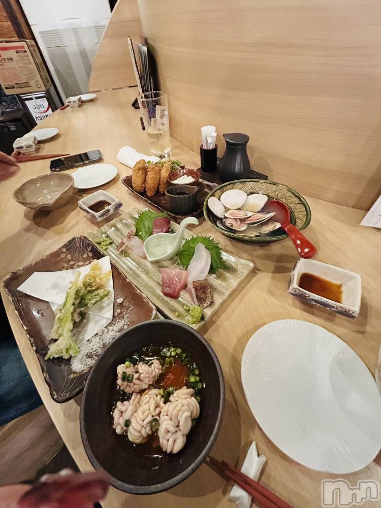 新潟デリヘルすずらん新潟店～ゆっくり長い時間を過ごせるお店～(スズランニイガタテン) 小川さとみ(50)の3月8日写メブログ「飲みホサイコー🤩🤩🤩」