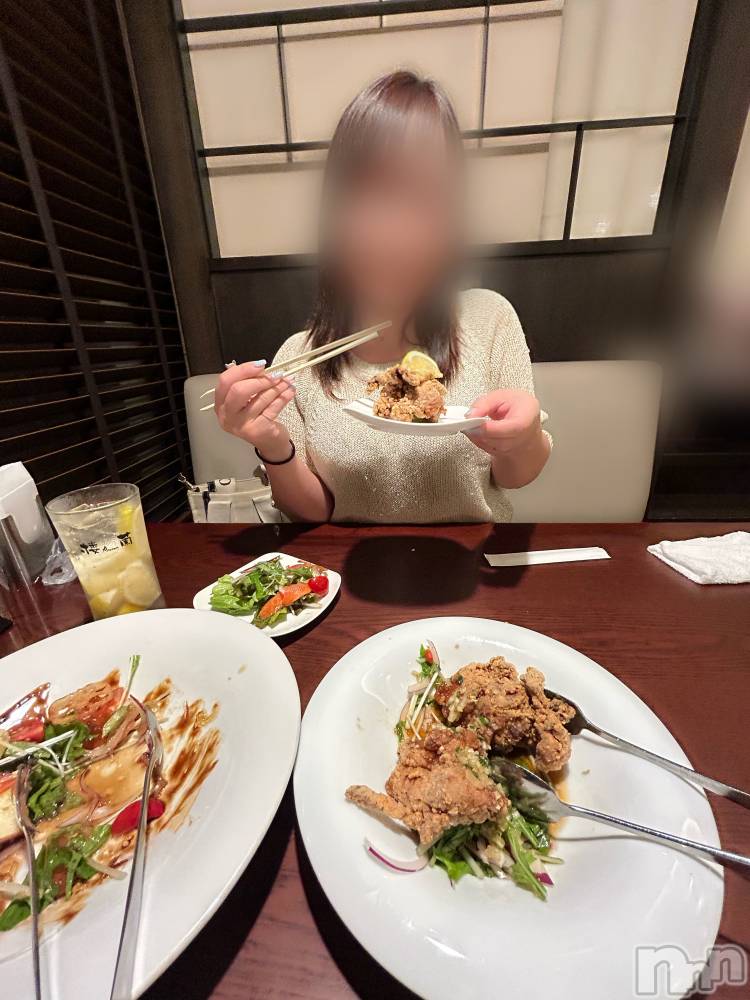 新潟デリヘルすずらん新潟店～ゆっくり長い時間を過ごせるお店～(スズランニイガタテン) 小川さとみ(50)の8月10日写メブログ「ナツノアツサニモマケズ」