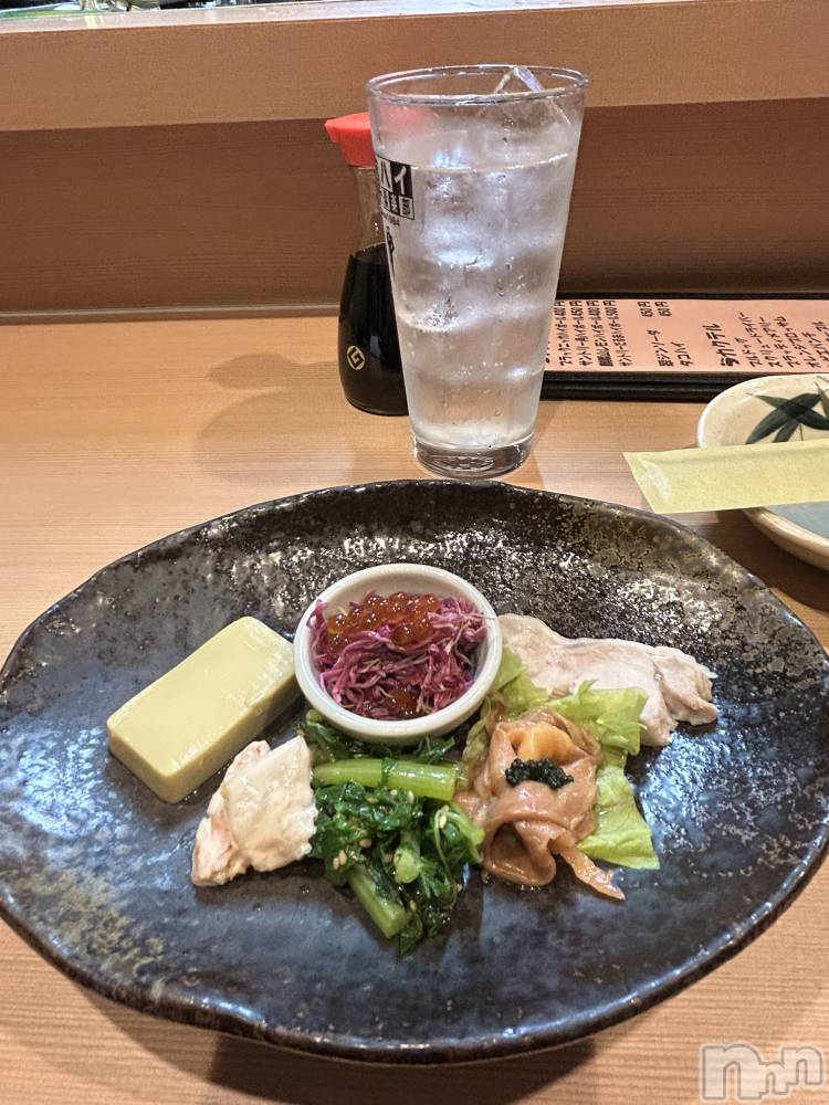 新潟デリヘルすずらん新潟店～ゆっくり長い時間を過ごせるお店～(スズランニイガタテン) 小川さとみ(50)の11月20日写メブログ「お通しが‼️」