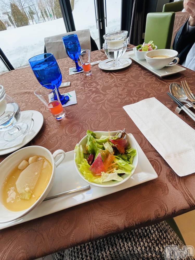 新潟デリヘルすずらん新潟店～ゆっくり長い時間を過ごせるお店～(スズランニイガタテン) 小川さとみ(50)の1月23日写メブログ「混雑を避けて🥰」