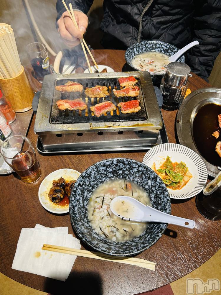 新潟デリヘルすずらん新潟店～ゆっくり長い時間を過ごせるお店～(スズランニイガタテン) 小川さとみ(50)の2月14日写メブログ「焼肉🥰💕」