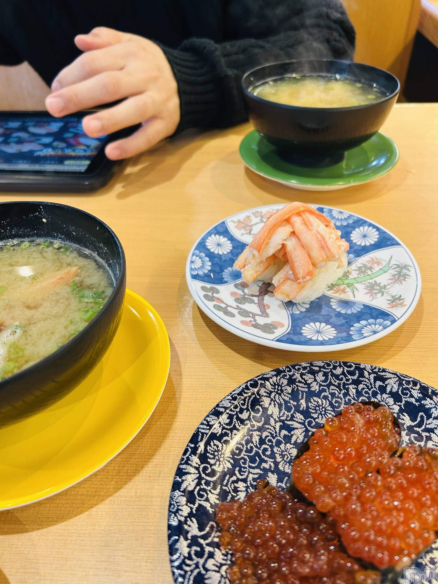 新潟デリヘルすずらん新潟店～ゆっくり長い時間を過ごせるお店～(スズランニイガタテン)小川さとみ(50)の2024年12月27日写メブログ「カニが好き🦀💞」