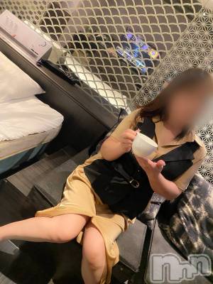 新潟デリヘル すずらん新潟店～ゆっくり長い時間を過ごせるお店～(スズランニイガタテン) 小川さとみ(50)の8月4日写メブログ「夜も🌉✨」