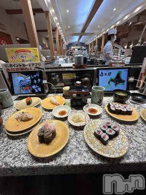 新潟デリヘル すずらん新潟店～ゆっくり長い時間を過ごせるお店～(スズランニイガタテン) 小川さとみ(50)の11月19日写メブログ「一番好きなお店🍣」