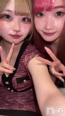 (••)♡(••)