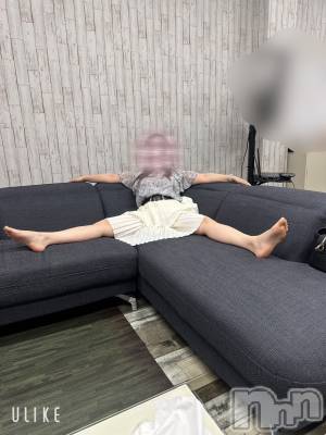 三条デリヘル 人妻じゅんちゃん-出稼ぎ0！地元の奥様専門-(ヒトヅマジュンチャン) 安達せな☆癒し系美人(38)の6月14日写メブログ「事務所の大きいソファーでくつろいでました❣️」