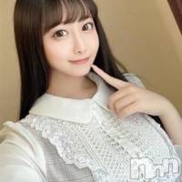 愛沢ひなみ