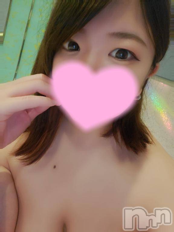 新潟デリヘル奥様特急 新潟店(オクサマトッキュウニイガタテン) みなせ(29)の10月5日写メブログ「いるよー！」