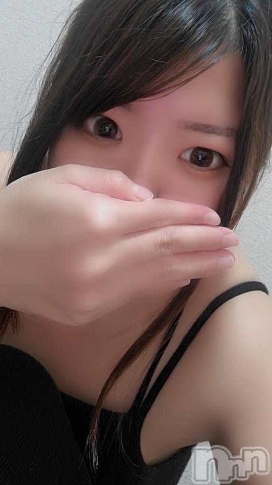 新潟デリヘル奥様特急 新潟店(オクサマトッキュウニイガタテン)みなせ(29)の2024年10月3日写メブログ「いるよ！」