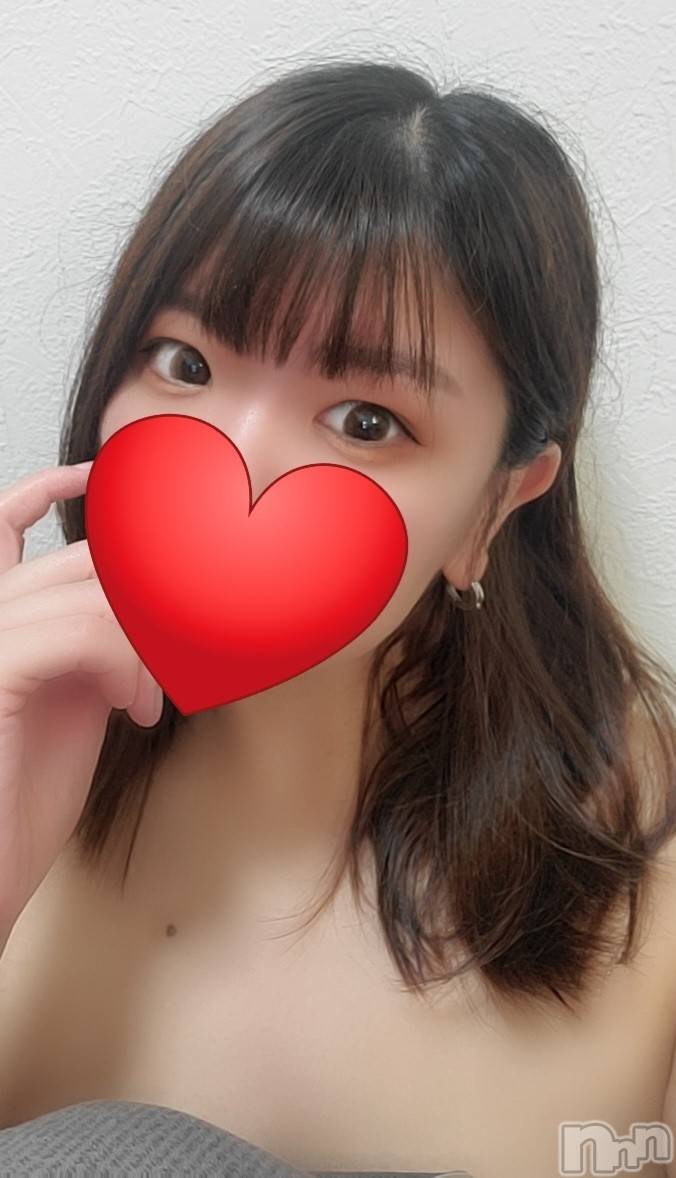 新潟デリヘル奥様特急 新潟店(オクサマトッキュウニイガタテン)みなせ(29)の2024年10月17日写メブログ「いるよー！」
