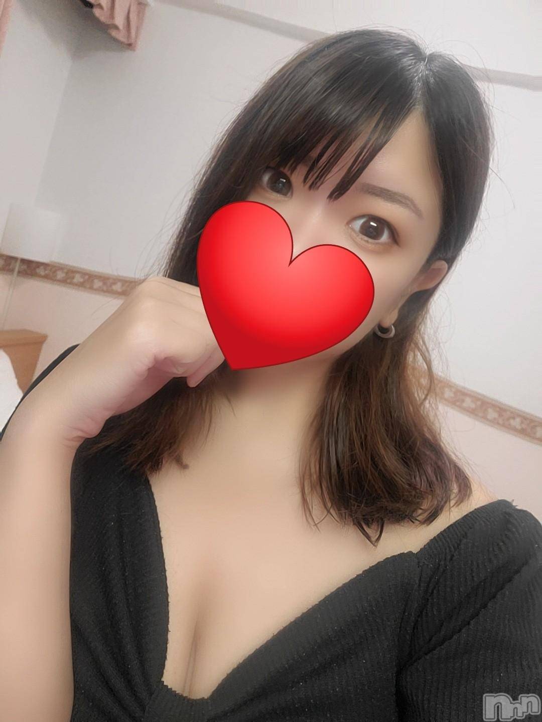 新潟デリヘル奥様特急 新潟店(オクサマトッキュウニイガタテン)みなせ(29)の2024年11月5日写メブログ「もっと…♡」