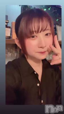 衼