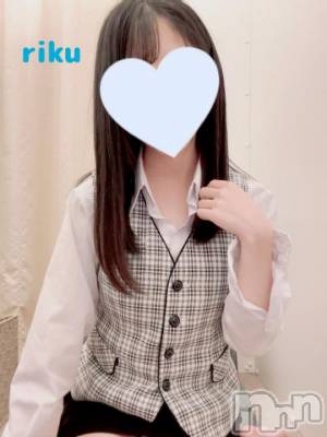 新潟デリヘル Office Amour(オフィスアムール) りく/ヘルス＆エステ課(23)の10月4日写メブログ「脱がせて…️🩵」