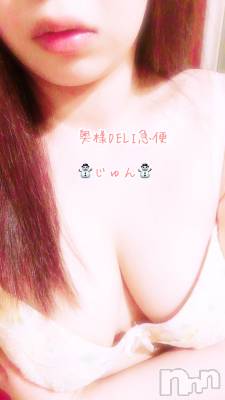 新人　じゅん(33) 身長162cm、スリーサイズB98(F).W62.H94。上越デリヘル 上越最安値！奥様Deli急便(ジョウエツサイヤスネ！オクサマデリキュウビン)在籍。