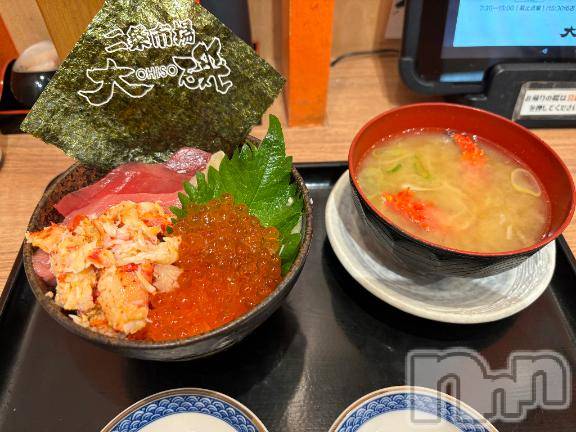 新潟デリヘル奥様特急 新潟店(オクサマトッキュウニイガタテン) るなん(32)の11月8日写メブログ「さっき言ってた…」