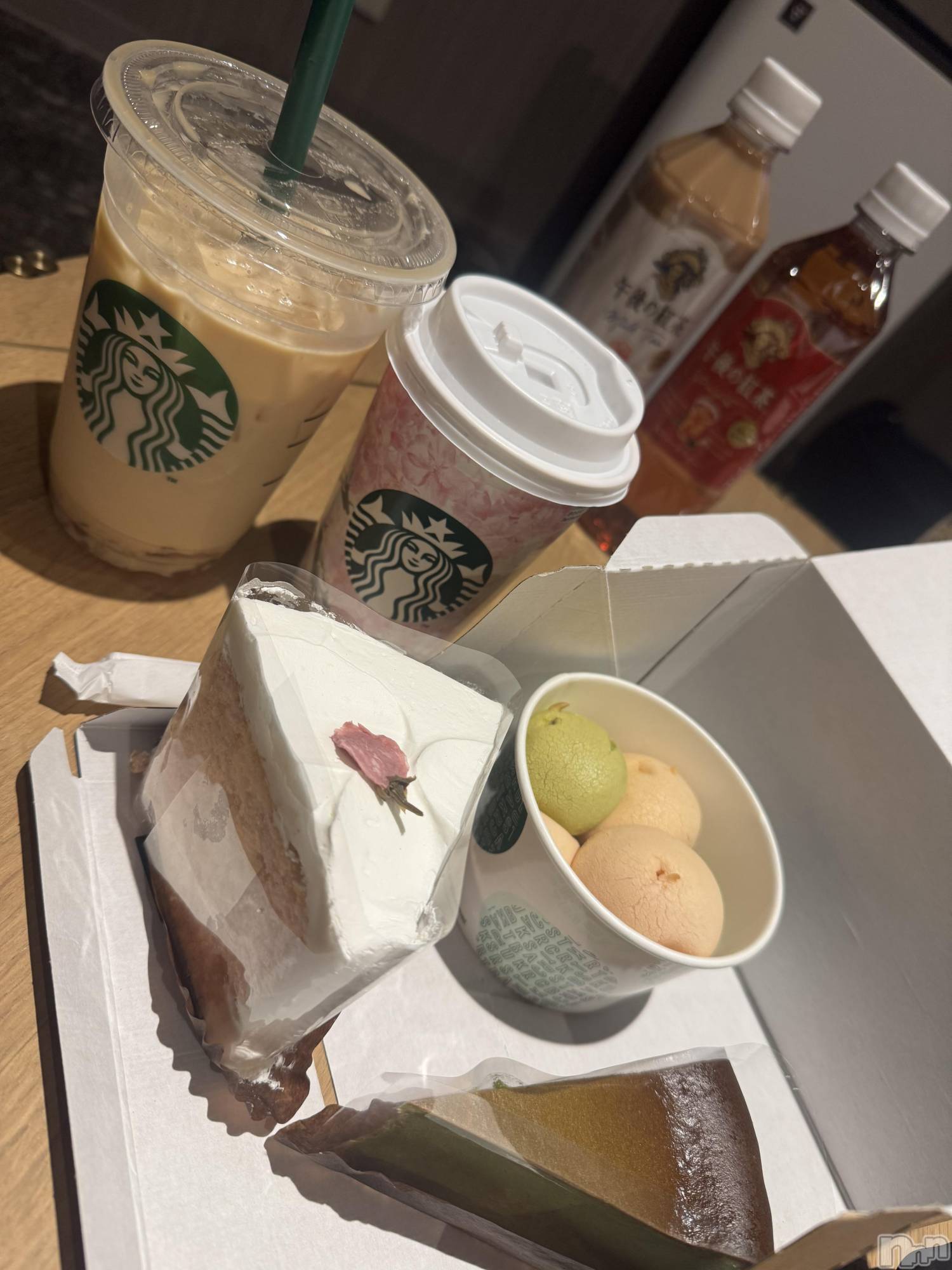 上越人妻デリヘル上越最安値！奥様Deli急便(ジョウエツサイヤスネ！オクサマデリキュウビン)新人　ひなた(38)の2025年3月5日写メブログ「𝙏𝙝𝙖𝙣𝙠 𝙮𝙤𝙪¨̮♡」