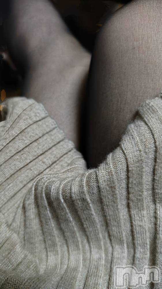 長岡デリヘル長岡人妻市(ナガオカヒトヅマイチ) ちづる★くそエッロい身体の人妻(39)の12月10日写メブログ「悩み中」