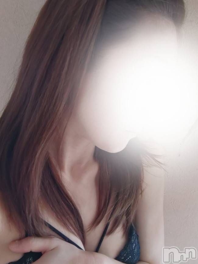 長岡人妻デリヘル長岡人妻市(ナガオカヒトヅマイチ) ちづる★エッロい身体の人妻(39)の8月8日写メブログ「今夜気持ち良い…かも」