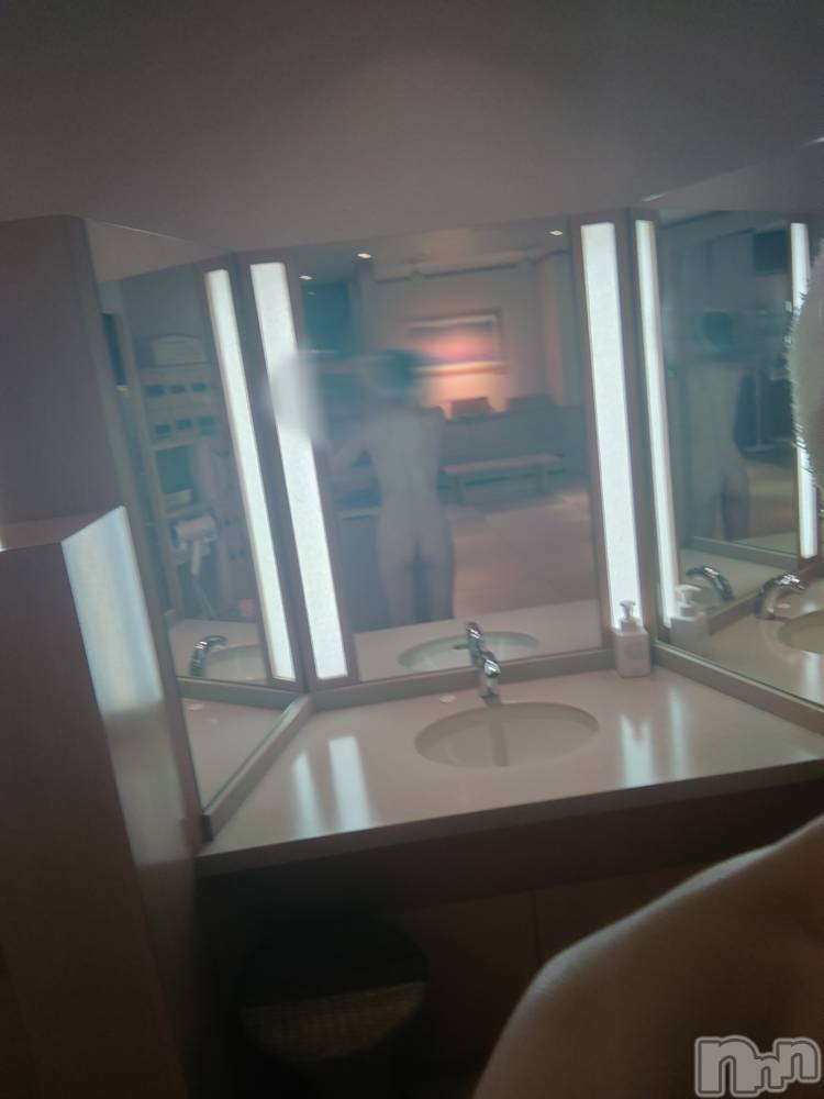 長岡デリヘル長岡人妻市(ナガオカヒトヅマイチ) ちづる★色白スレンダー&美巨乳(39)の1月4日写メブログ「☺️」