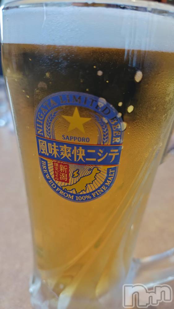 長岡デリヘル長岡人妻市(ナガオカヒトヅマイチ) ちづる★けしからん身体をした人妻(39)の8月30日写メブログ「🍺🫠」