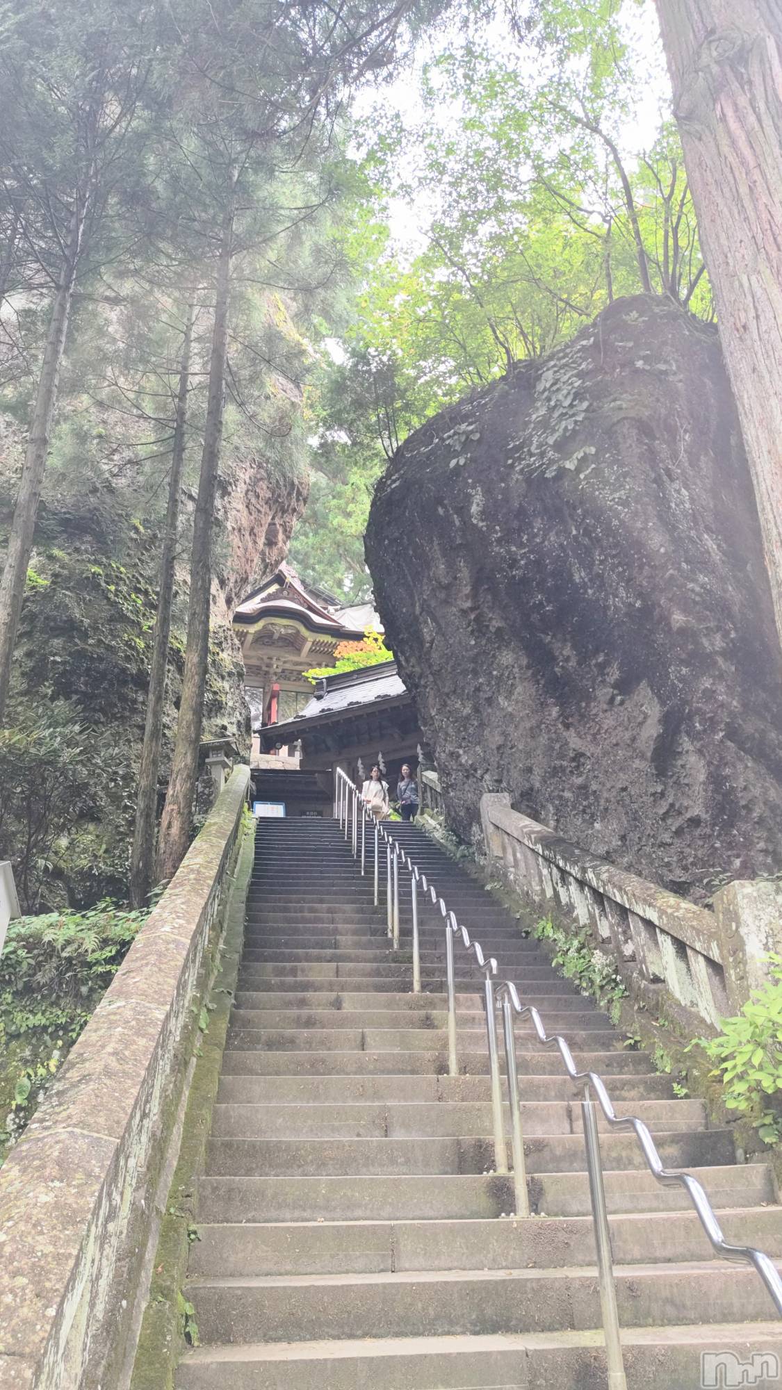 長岡デリヘル長岡人妻市(ナガオカヒトヅマイチ)ちづる★くそエッロい身体の人妻(39)の2025年10月30日写メブログ「⛩️」