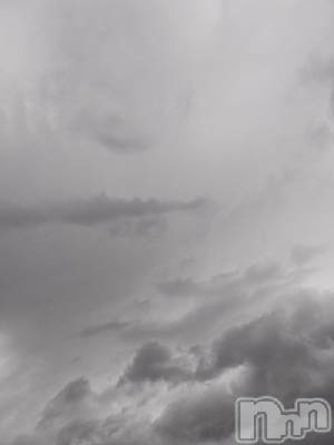 長岡デリヘル 長岡人妻市(ナガオカヒトヅマイチ) ちづる★色白スレンダー&美巨乳(39)の8月25日写メブログ「雨雷…」