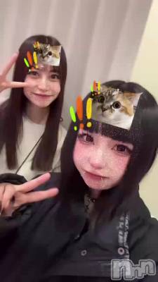 Ĥ