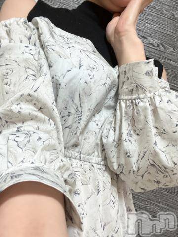 新潟デリヘル奥様特急 新潟店(オクサマトッキュウニイガタテン)みのわ(19)の2024年6月18日写メブログ「☔️は大丈夫？」