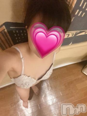 新潟デリヘル奥様特急 新潟店(オクサマトッキュウニイガタテン)みのわ(19)の2024年8月4日写メブログ「18時頃～💌」
