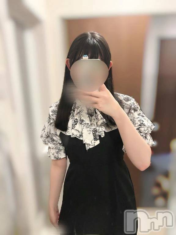 新潟デリヘル新潟デリヘル倶楽部(ニイガタデリヘルクラブ) かな(21)の10月3日写メブログ「土日に会おうね？」