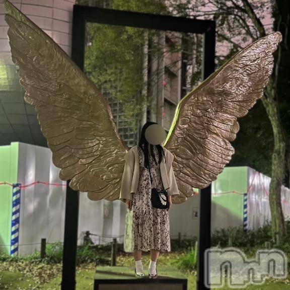 新潟デリヘル新潟デリヘル倶楽部(ニイガタデリヘルクラブ)かな(21)の2024年12月30日写メブログ「良いお年を👋🏻‪」