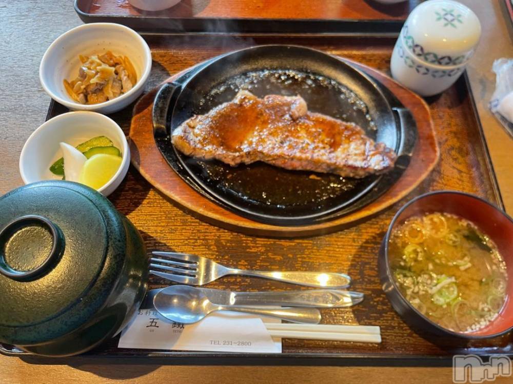 新潟デリヘル新潟デリヘル倶楽部(ニイガタデリヘルクラブ) えり(22)の11月17日写メブログ「人肌恋しい🥰」