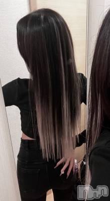 新潟デリヘル 新潟デリヘル倶楽部(ニイガタデリヘルクラブ) らん(18)の11月7日写メブログ「髪の毛変えたョ🫶🏼💖」