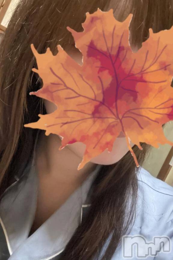 新潟デリヘル新潟デリヘル倶楽部(ニイガタデリヘルクラブ)そら(26)の2025年10月21日写メブログ「暖房つけたいけど…まだ我慢できる(はず)の会🧤☁️」