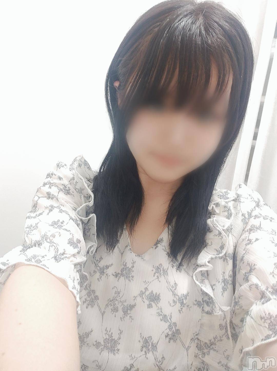 新潟デリヘル新潟デリヘル倶楽部(ニイガタデリヘルクラブ)まき(19)の2024年11月10日写メブログ「います🍩」