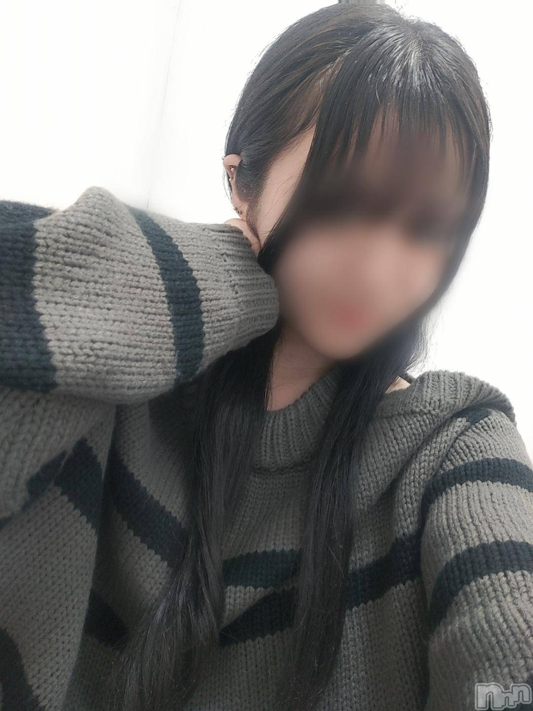 新潟デリヘル新潟デリヘル倶楽部(ニイガタデリヘルクラブ)まき(19)の2024年12月4日写メブログ「います💓‪」